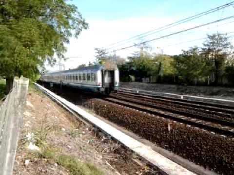 IC534 in arrivo a Jesi (AN), E402b