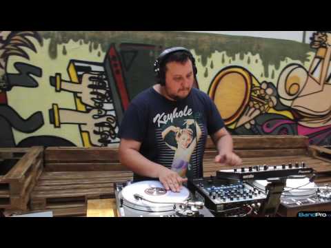 Vita de Vie VS Super Mario by Dj Antenna