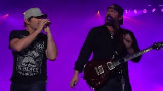Jerrod Niemann &amp; Lee Brice  Little More Love/I Can Drink To That All Night Lowell, MA 3-17-16