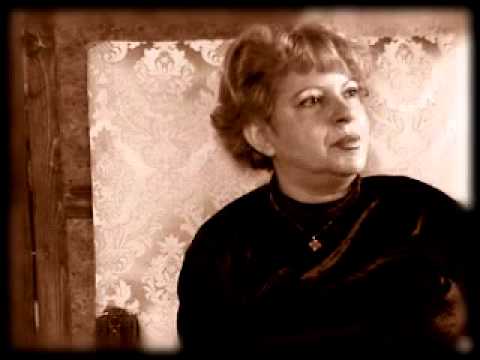 Poeți Români în 2001 - Daniela Crâsnaru