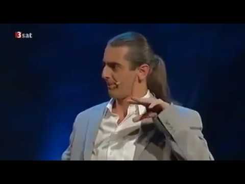 Ein satirischer Umriss der Main Stream Medien Hagen Rether aus 2011