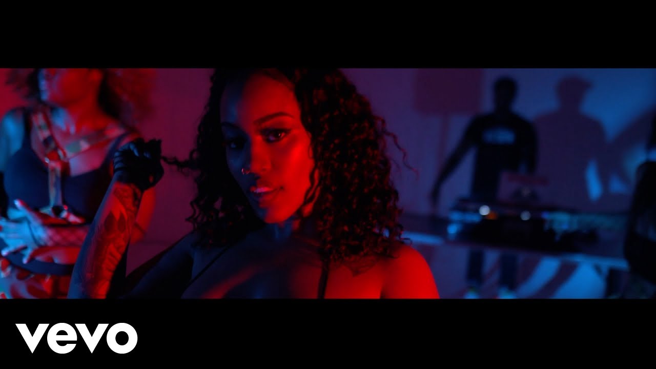 Jhonni Blaze — Lil Bebe