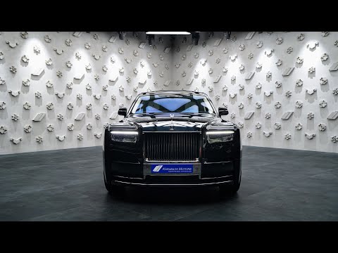 Rolls Royce Phantom EWB with Privacy Suite | King of the cars