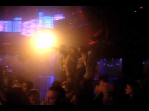 "Mike Menotti - All The Night" @ Queen Paris (Ladies Night) !