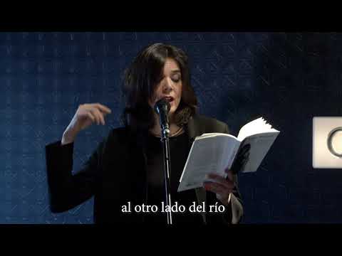 Lara Moreno recita \