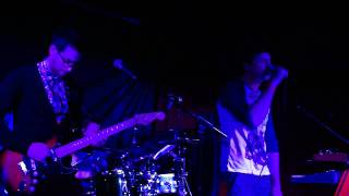 The Dykeenies - stitches