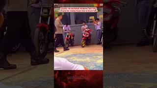 Download lagu Para siswa malah bersorak senang ketika polisi ini minta geber rx king #polisi #polisilucu #rxking mp3