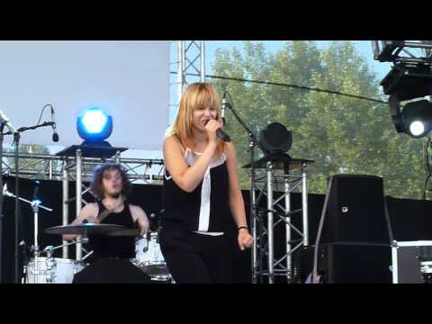 Katarína Knechtová - Všetko inak vyzerá (Sázava fest 2012)