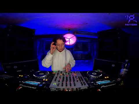 PATTERN:  Re:flect Showcase  - ciaocacao - 5 P.M