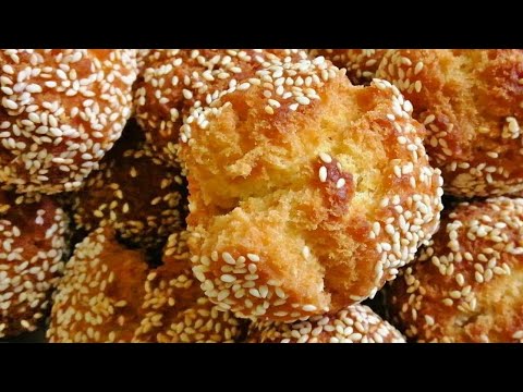 Fluffy and crunchy mauritian sesame balls/ gato zinzli