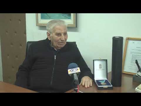 Dobitnik Sretenjskog odlikovanja vlasnik preduzeća "Kosta Antić" iz Stalaća