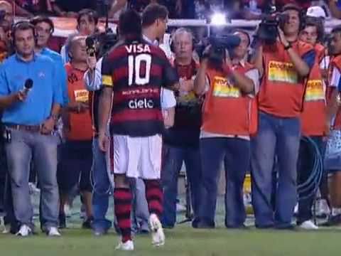 Ronaldinho Gaucho no Flamengo-Estreia