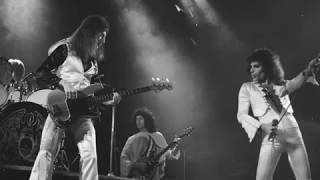 QUEEN - White Queen (as it began) (live in London, 24/12/1975)