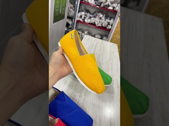 Vídeo relacionado con SEAC Malaga, Alpargatas para Mujeres y Hombres en Canvas y Costuras expuestas clásicas, Suela Antideslizante