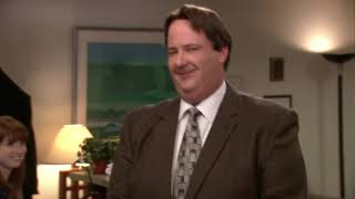Ashton Kutcher - Kevin Malone