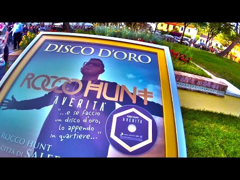 Rocco Hunt, disco d'oro alla "Ciampa"