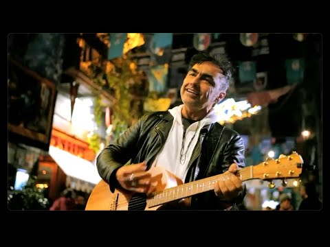 Marco Ligabue "Spacca il cielo" (official video)