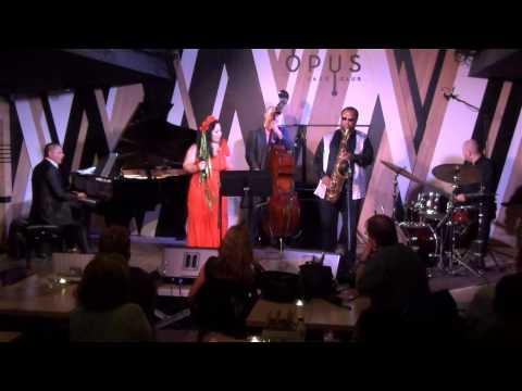 Hanka G (Hanka Gregusova) jazz band ft. Eric Wyatt in Opus Jazz Club Budapest - Summertime live