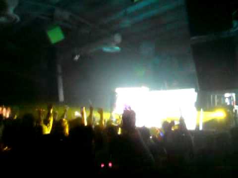 DJ Eco - Drowning (Original Mix) Live @ Istmo Fest 3.0 El Salvador 24.07.2010