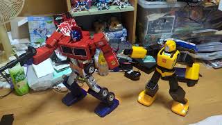 #トランスフォーマー ロボセンエリートオプティマスプライムとバンブルビーパフォーマンスのミニシアター取ろうとしたら事故起きたwww