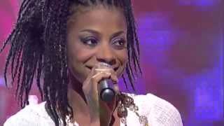 Angelique singing "Why Do Fools Fall In Love" by Diana Ross - Liveshow 7 - Idols season 3