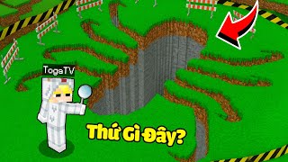 Download lagu Chicken Noodles Discovers Strange Hole In Minecraft! mp3