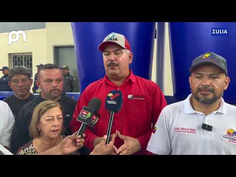 Gobernador Luis Caldera entrega 500 tanques de agua a Comuna Hugo Chávez en San Francisco