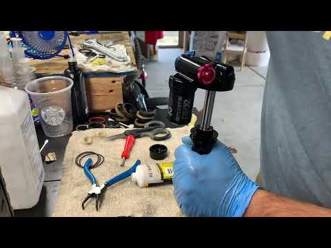 Overview of Fox DPX2 IFP rebuild (light damper service) - not a complete service