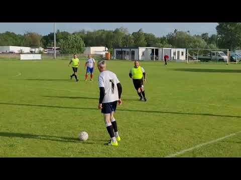 KS LOTNIK 1946 Wrocław - KKS POLONIA Wrocław 4:1(0:1)