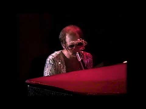 Bennie and the Jets - Elton John - Live in London 1974 HD