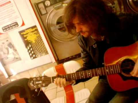 Lavomatik Session - Alister - Fille a problemes