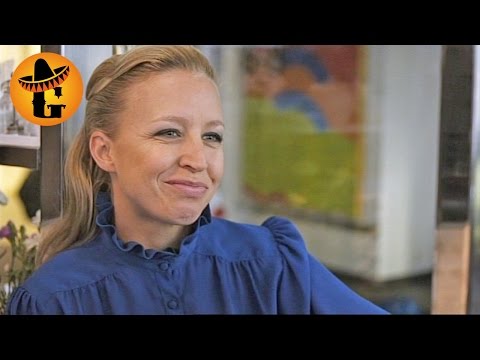 Nina Proll in "Vorstadtweiber" - die besten Szenen der 1. Staffel