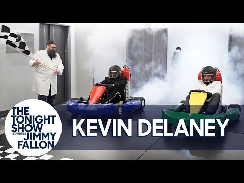 ケビン・デラニー、ジミー・ファロンのCO2動力ゴーカートレースを支援 (Kevin Delaney Helps Jimmy Fallon Race a CO2-Powered Go-Kart)