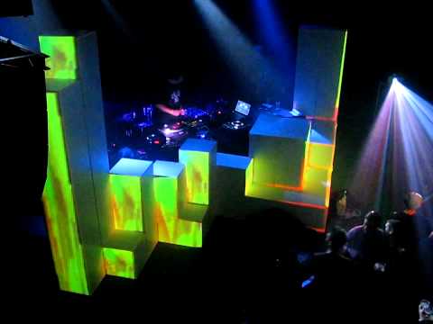 Dubgrow @ Uncle K, de Kreun