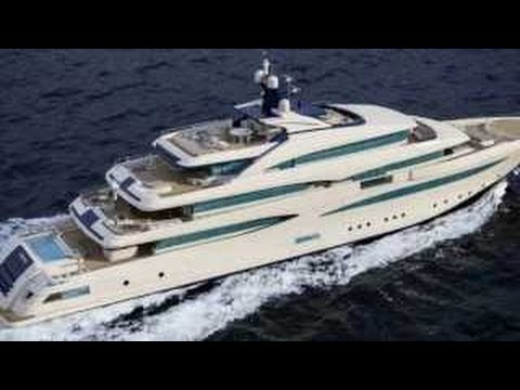 CRN 131 74MT Yacht