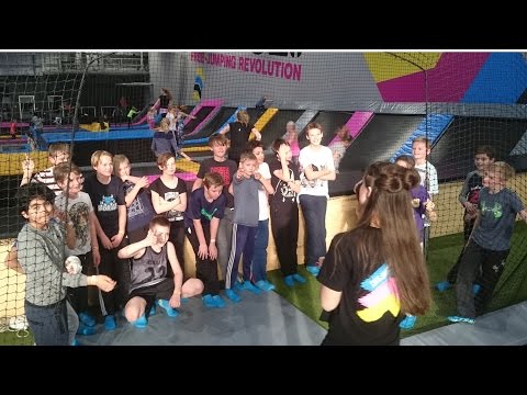 Skuru Basket - P05 hänger i luften hos Bounce