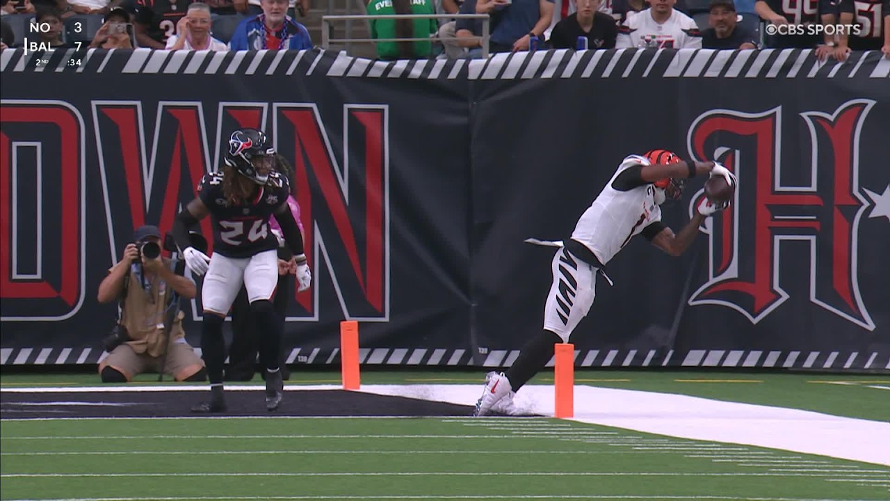 JA'MARR CHASE INSANE TOE TAP TOUCHDOWN!