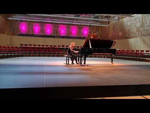 Salome Skulkin - Glinka / Balakirev - The Lark