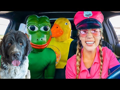 Police Surprises Frog and Rubber Ducky with Car Ride Chase!