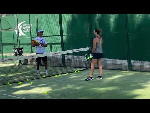 Flore en Stage de Padel à Barcelone
