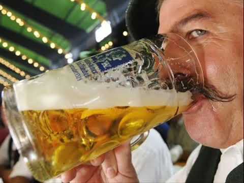 Liec pie lūpām kausu