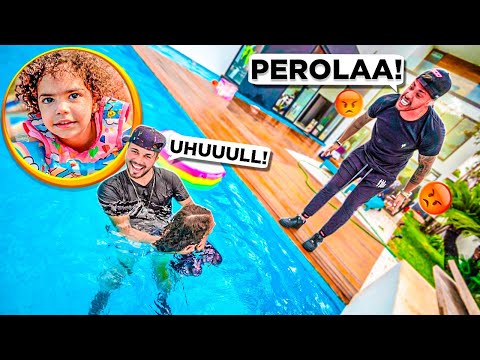 O THIAGO FICOU MUITO BRAVO QUANDO VIU QUE EU JOGUEI A PEROLA NA PISCINA !! *ele não tinha deixado*😂