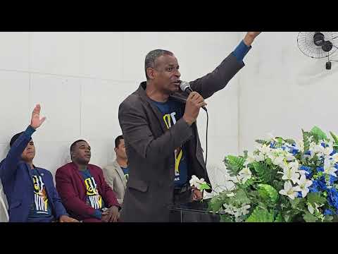 Cantor Josemir José na AD em Engenho Feitosa Araçoiaba-PE hino Brados de Glória  