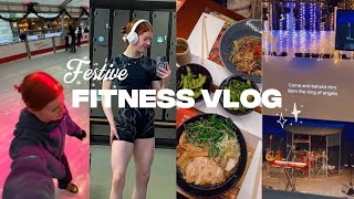 A VERY FESTIVE WEEKEND | staying on track with fitness, carol service, ice skating & more! ❄️