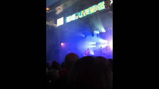 Puggy  Marseille Ricard  Live - Not a Thing Left Alone