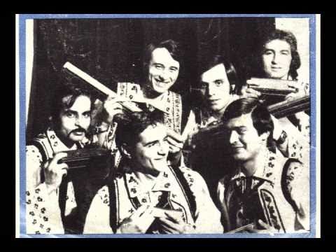 NELU STEFAN -Intra luna pe fereastra