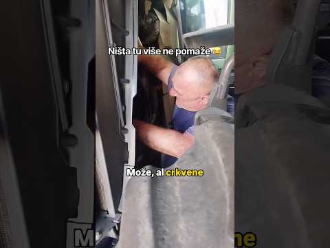 Nema mu pomoći, samo svjećice kupiti i pokopati ga 😂 #shorts #balkan #comedy