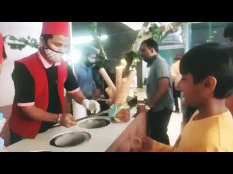 enjoy with delicious ice cream at jio Mall yummy...