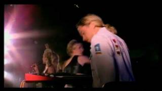 Sylver Ft. Regi - Angel On My Shoulder (live in Disneyland Paris)