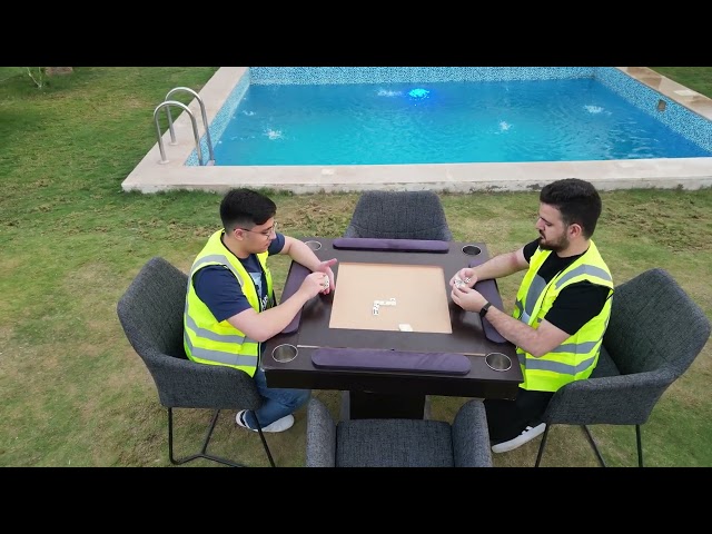 طاولة دومينو